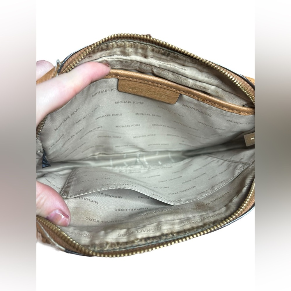 Michael Kors Tan Crossbody Bag - Picture 5 of 6